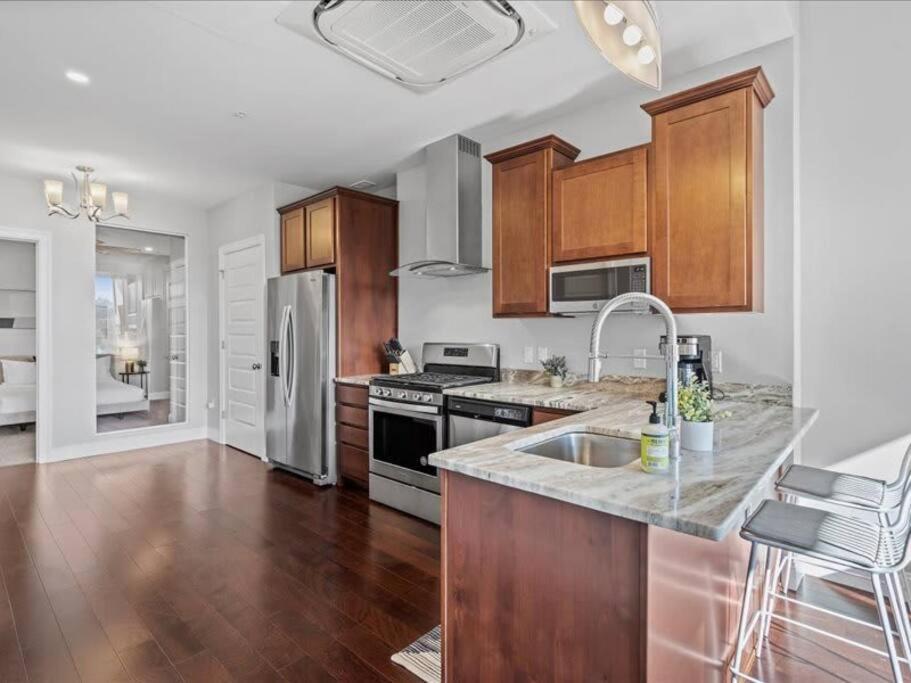 Cozysuites Dream 1Br, Ppg Paints Arena, Pitts 피츠버그 외부 사진
