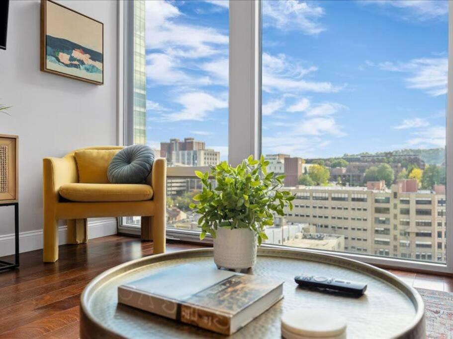 Cozysuites Dream 1Br, Ppg Paints Arena, Pitts 피츠버그 외부 사진